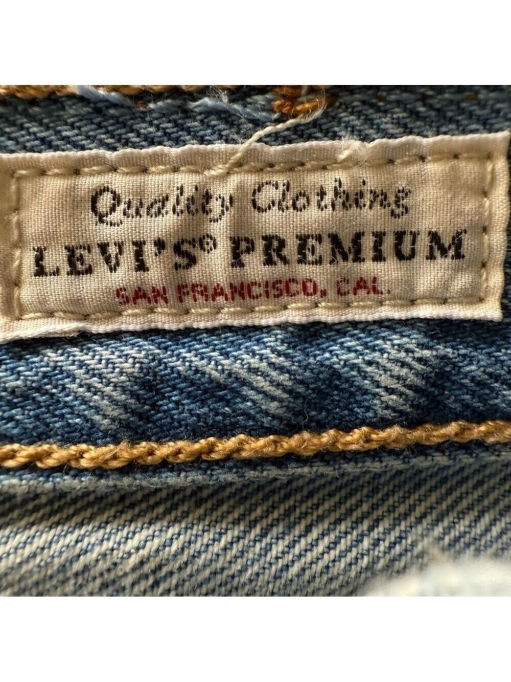 LEVI’S❤️ 501 Women’s High-Rise Distressed Denim Shorts 👖👟💃 Size 27 - Picture 8 of 15